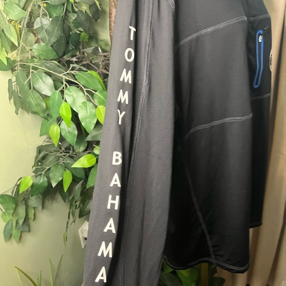 TOMMY BAHAMA Island Active Kala beach Full Zip Spell Out UPF 30 Size Medium - Picture 3 of 7